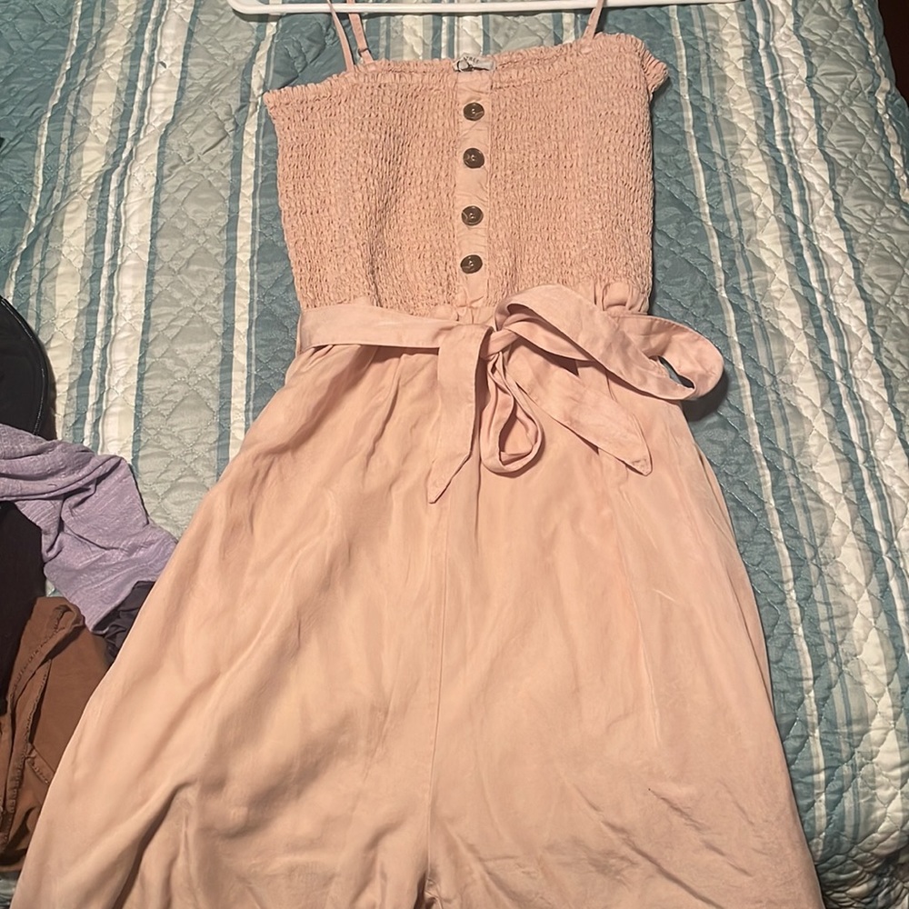 baby pink romper - Picture 2 of 2